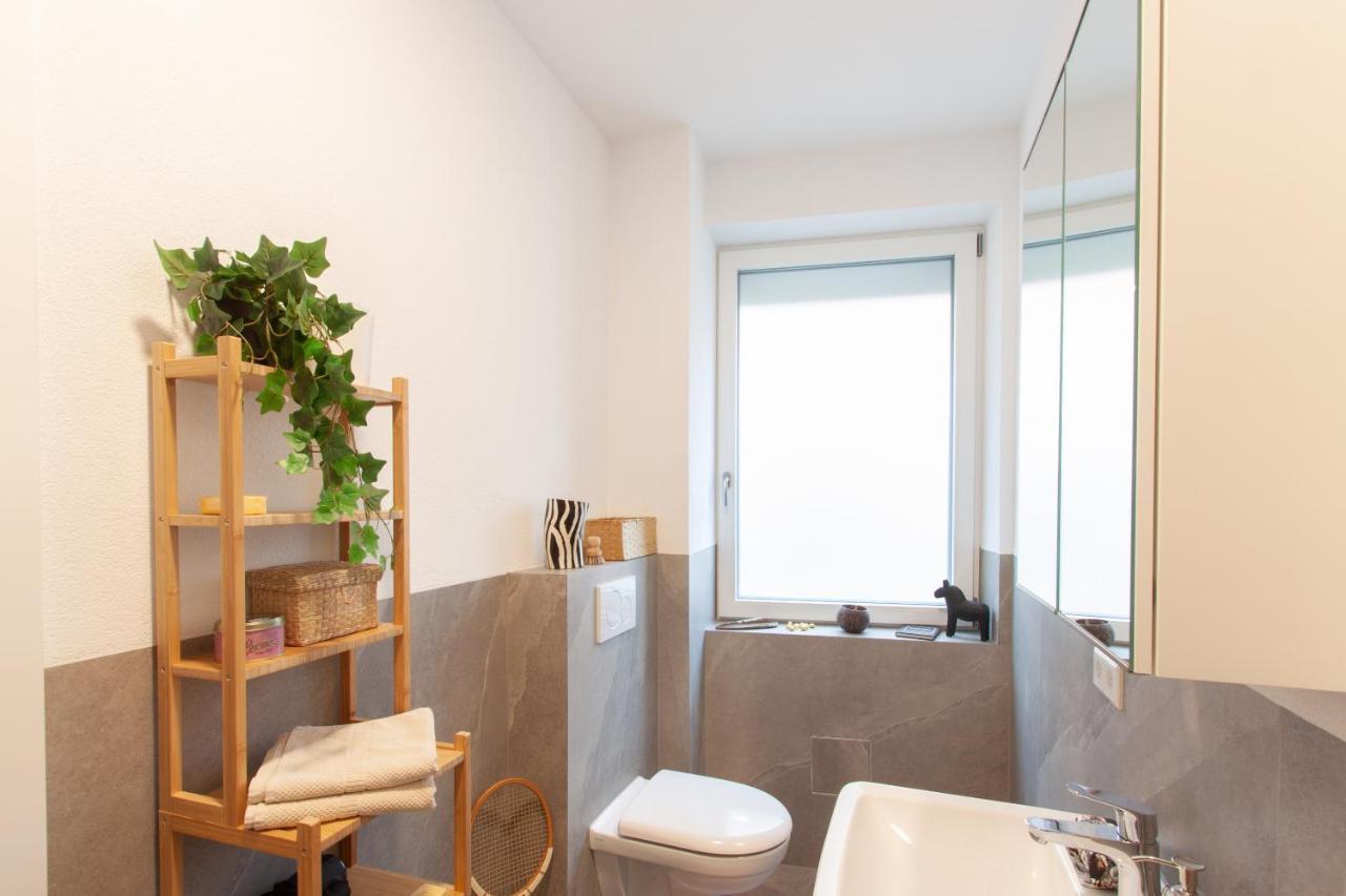 Апартаменты Juliusliving - Modernes Wohnen An Der Juliuspromenade Вюрцбург Экстерьер фото